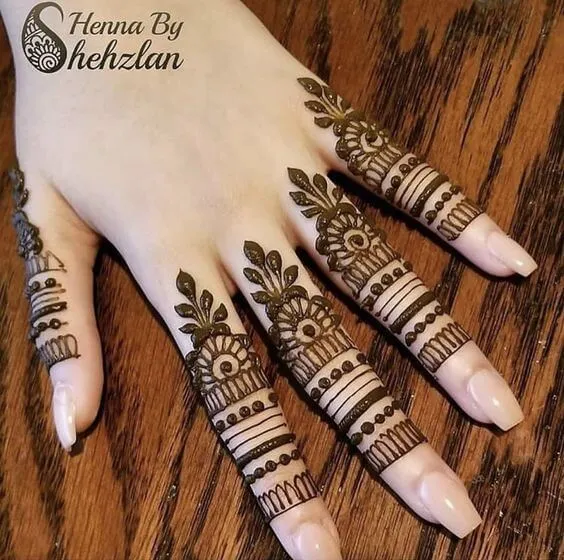 Finger Mehndi Design