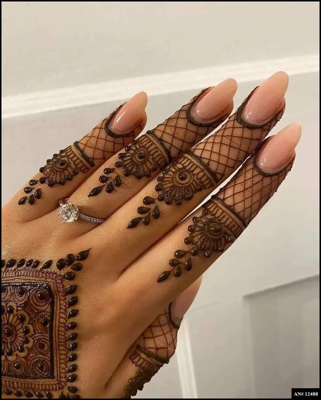 Finger Mehndi Design