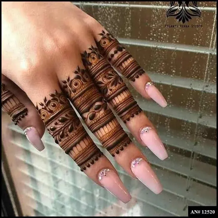 Finger Mehndi Design