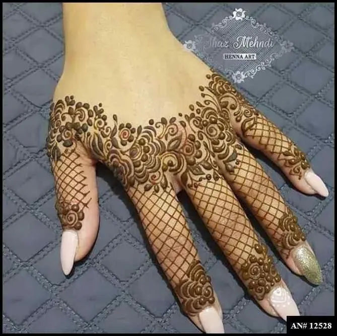 Finger Mehndi Design
