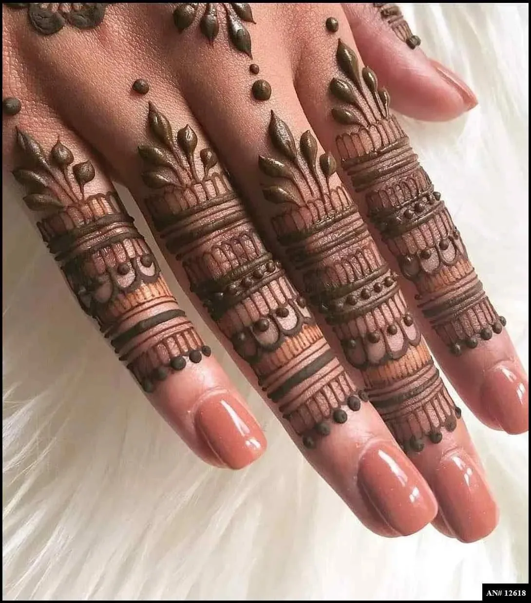 Finger Mehndi Design
