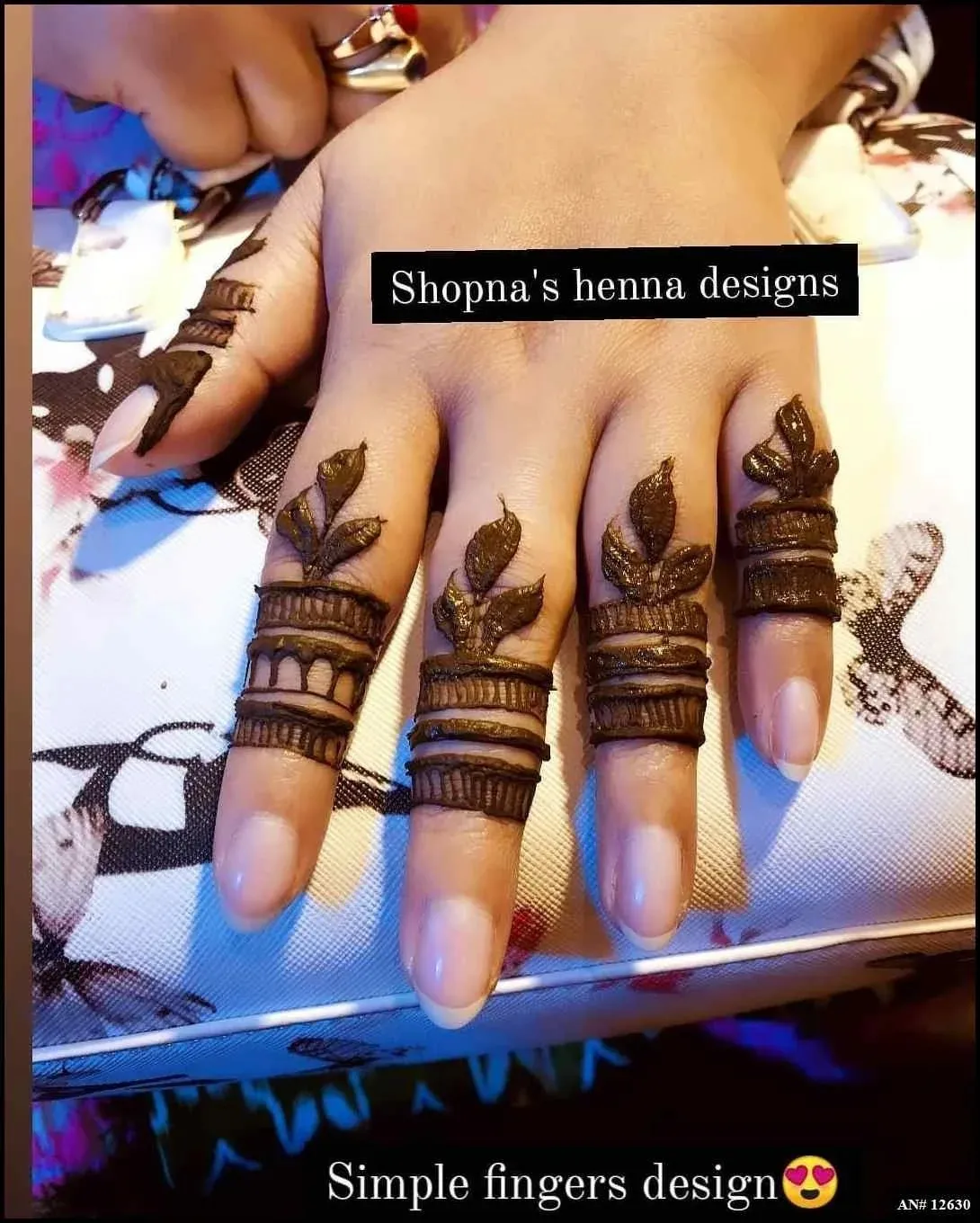 Finger Mehndi Design