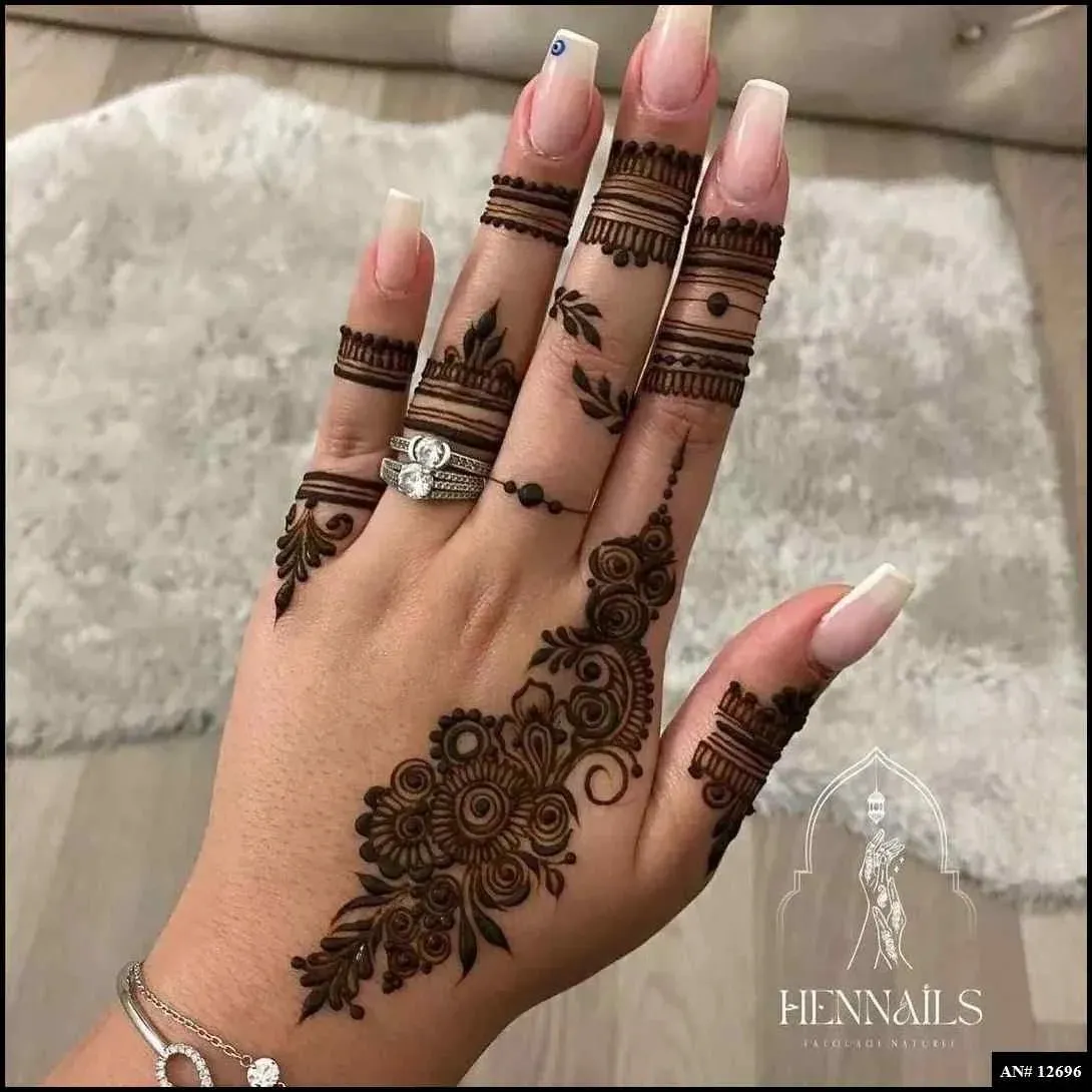 Finger Mehndi Design