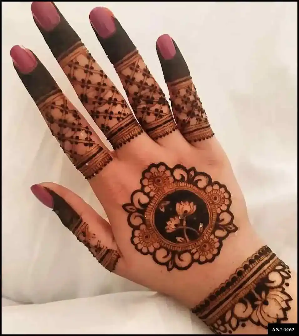 Round Mehndi Design