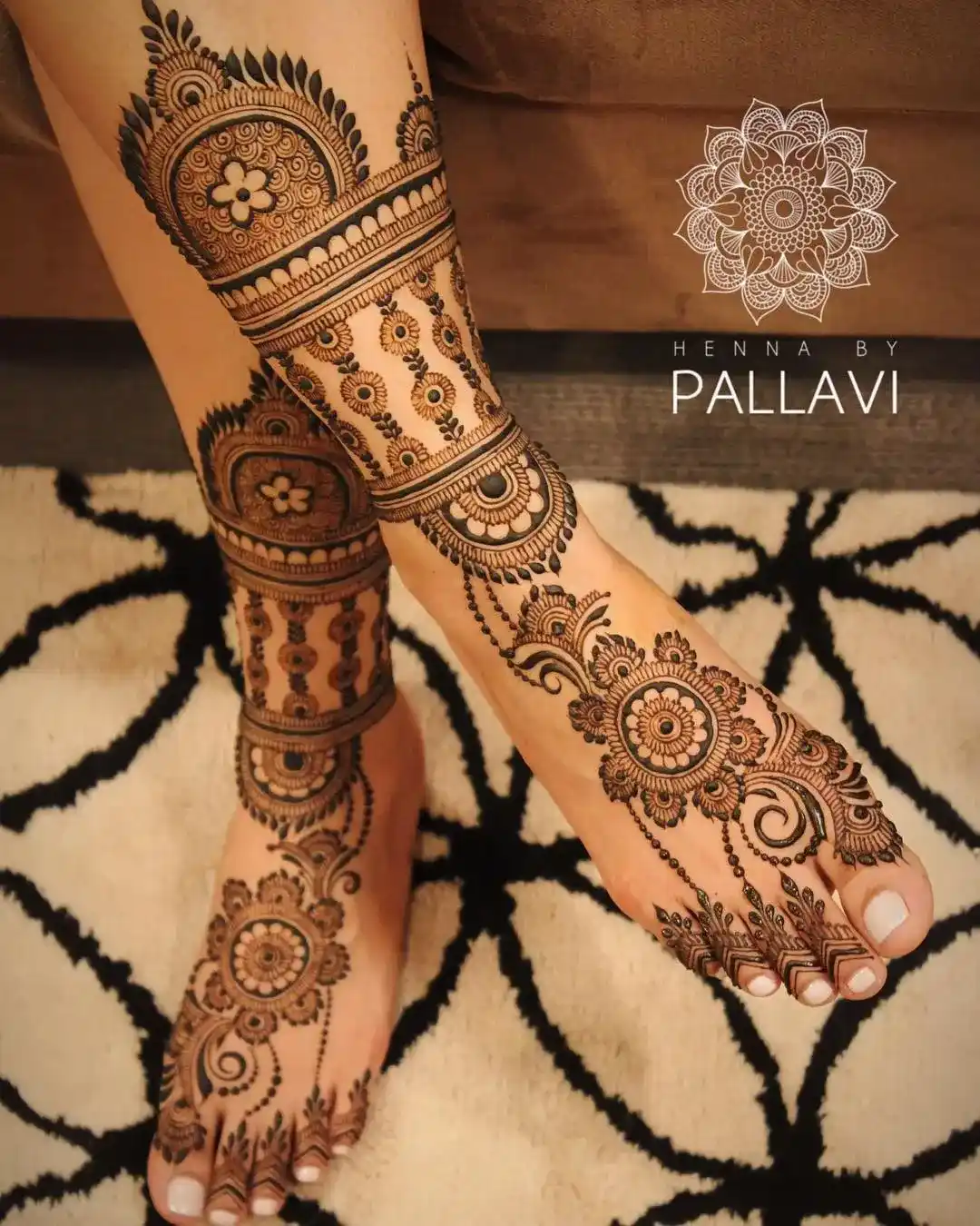 Round Mehndi Design