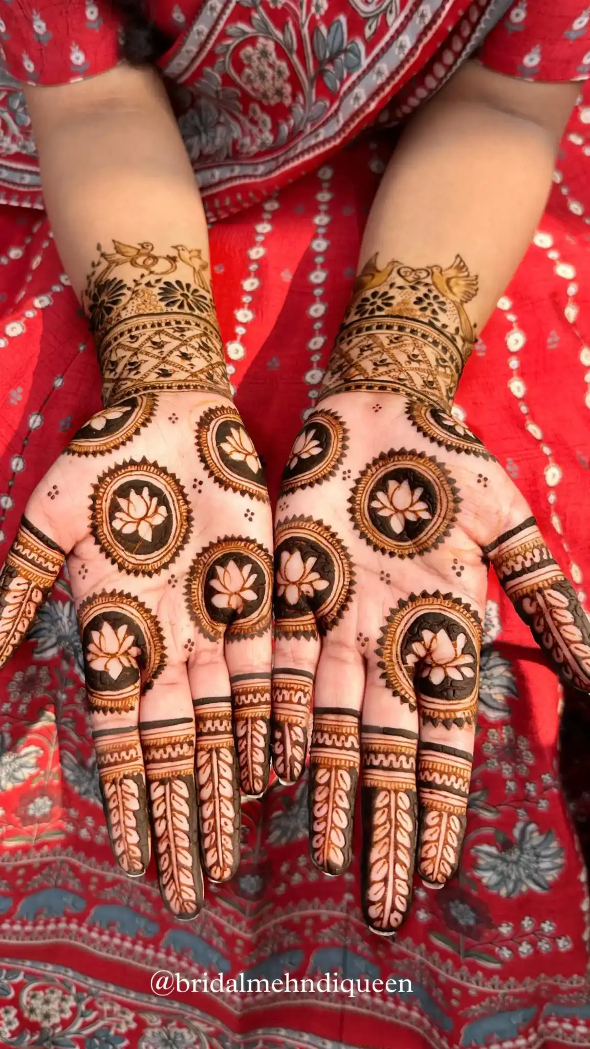 Round Mehndi Design