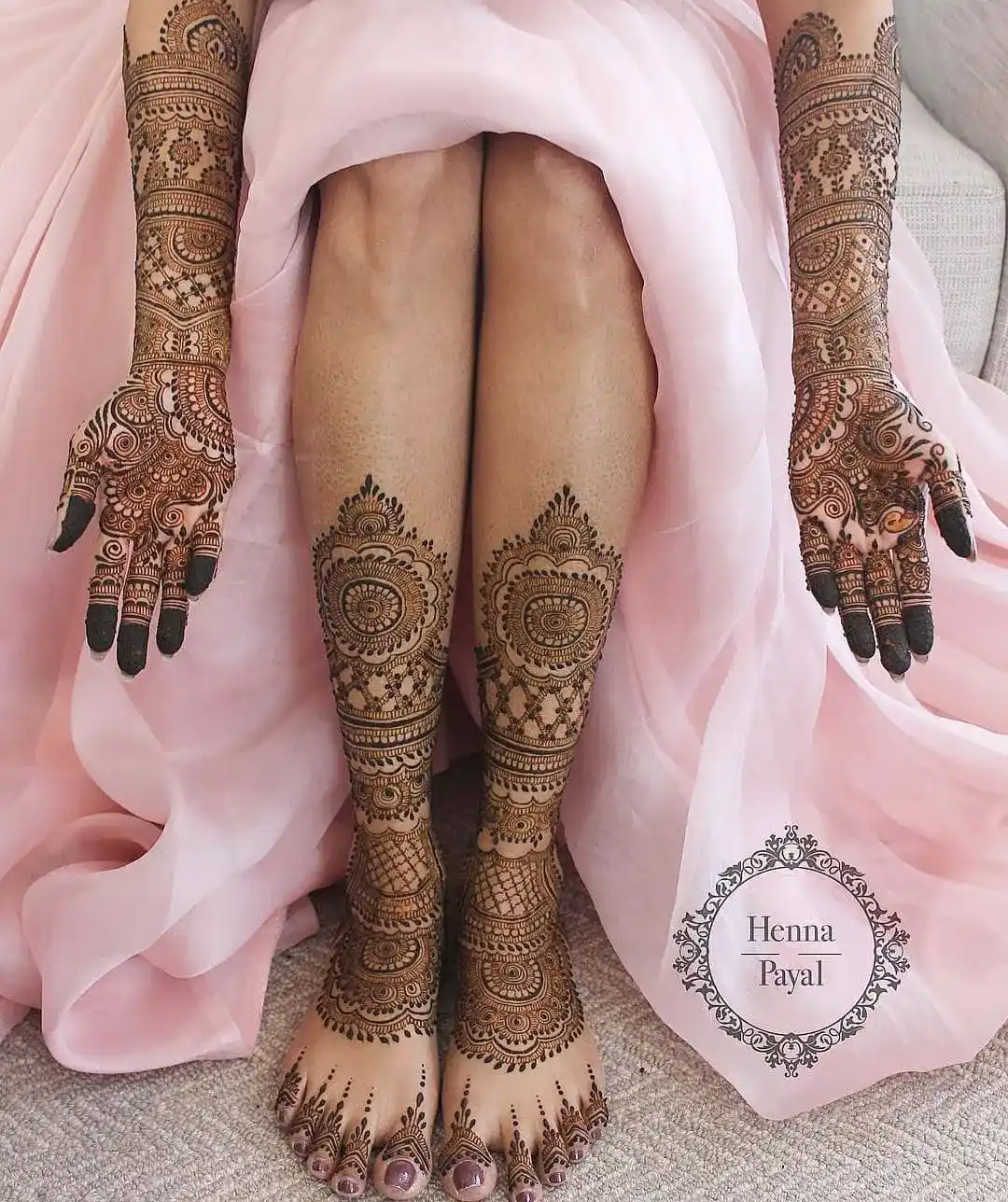 Round Mehndi Design