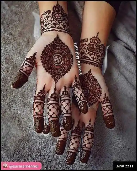 Round Mehndi Design