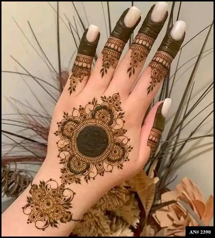 Round Mehndi Design