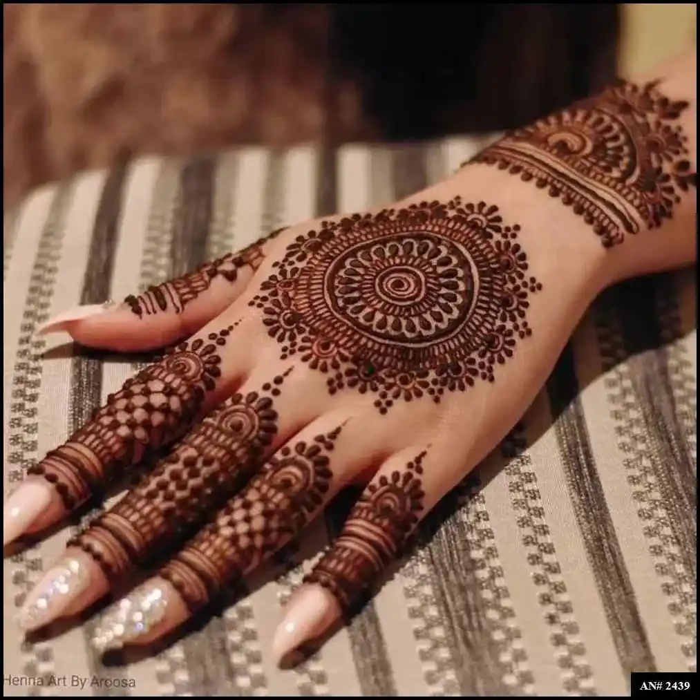 Round Mehndi Design