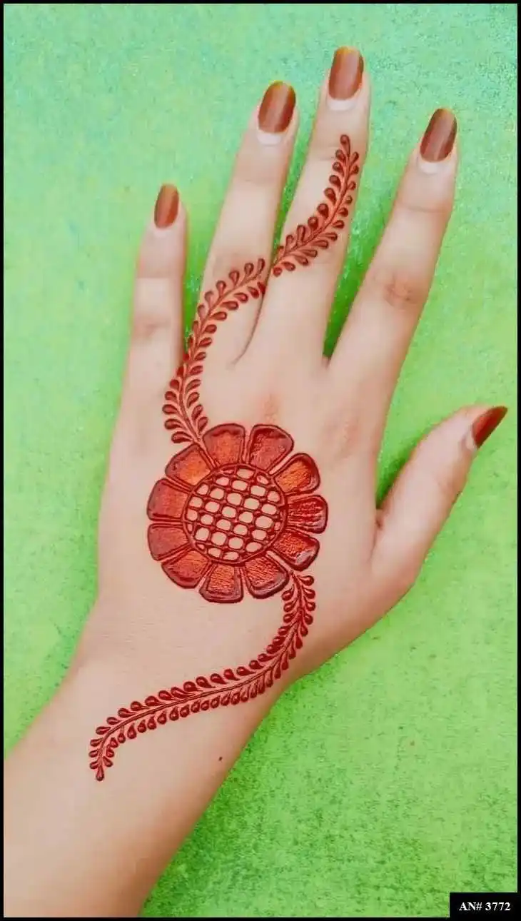 Round Mehndi Design