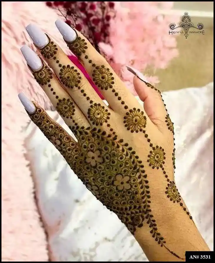 Simple Mehndi Designs For Girls
