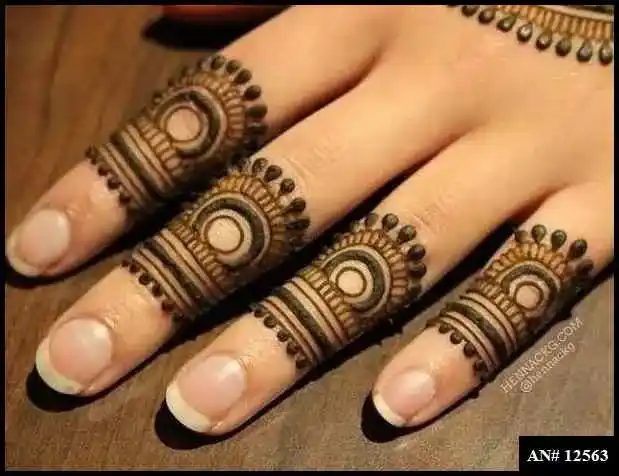 Simple Mehndi Designs For Girls