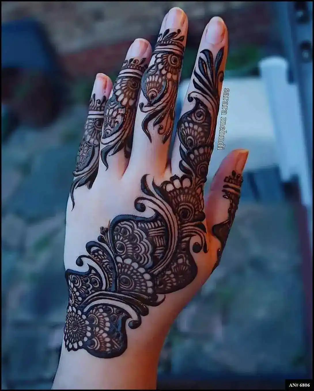 Simple Mehndi Designs For Girls