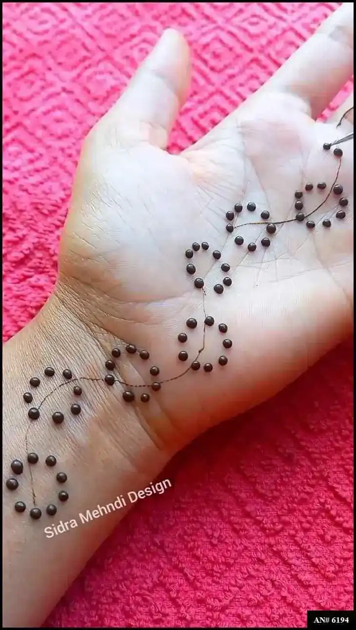 Simple Mehndi Designs For Girls