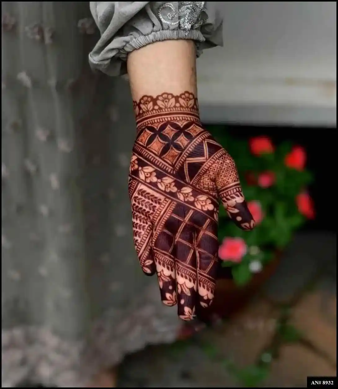 Simple Mehndi Designs For Girls
