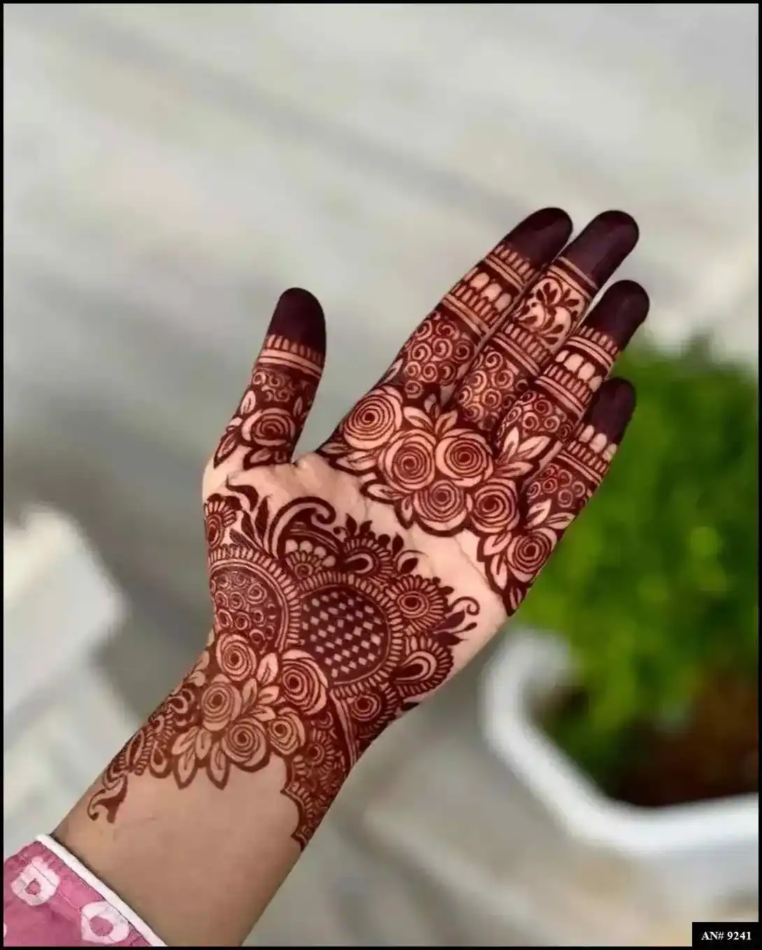 Simple Mehndi Designs For Girls