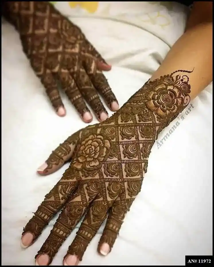 Simple Mehndi Designs For Girls