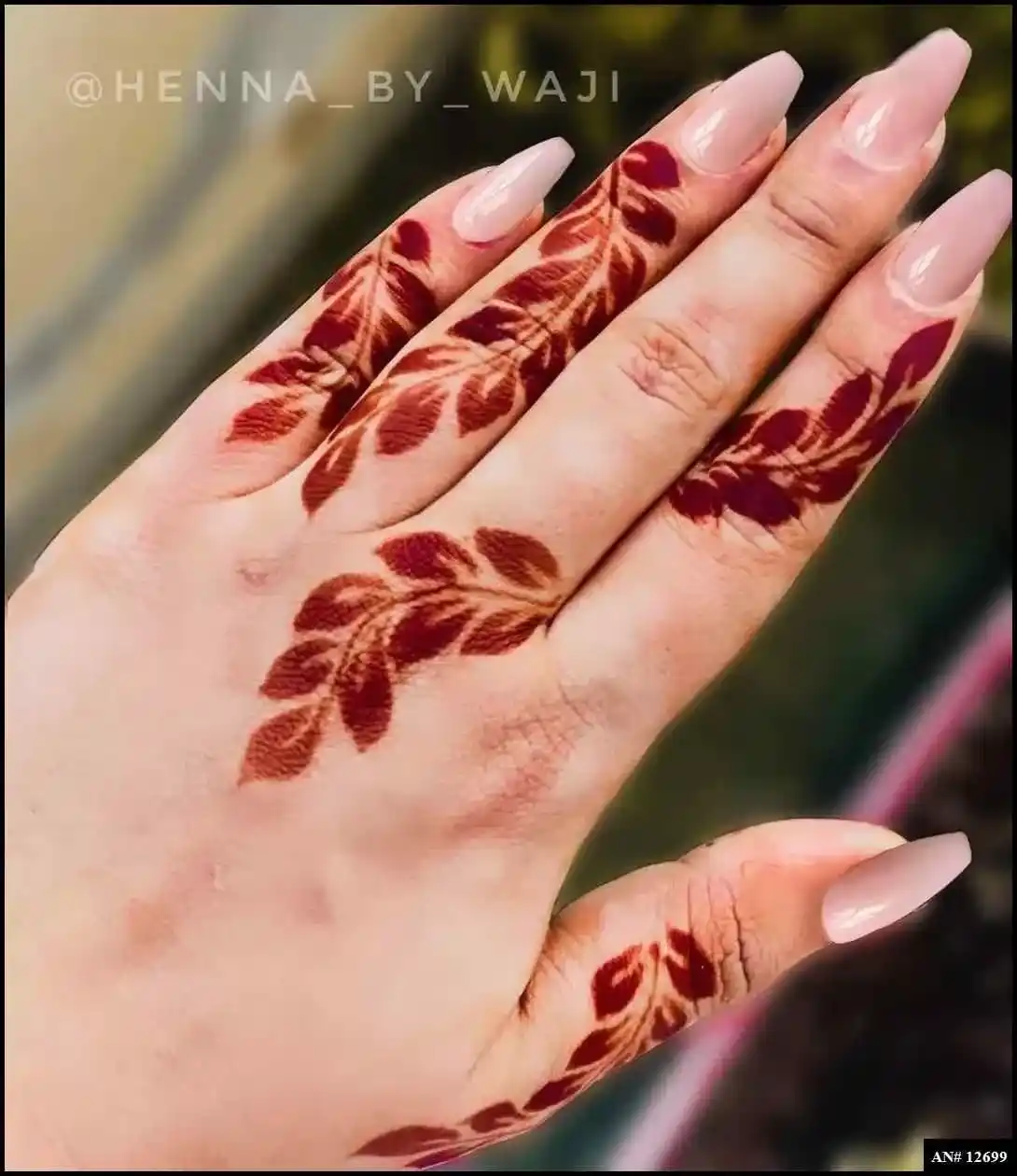 Simple Mehndi Designs For Girls