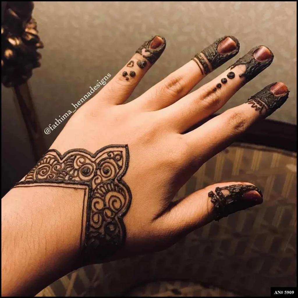 Stylish Mehndi Design