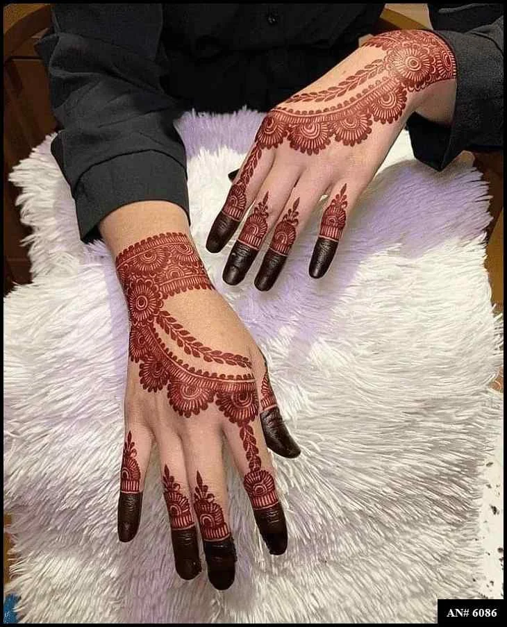 Stylish Mehndi Design