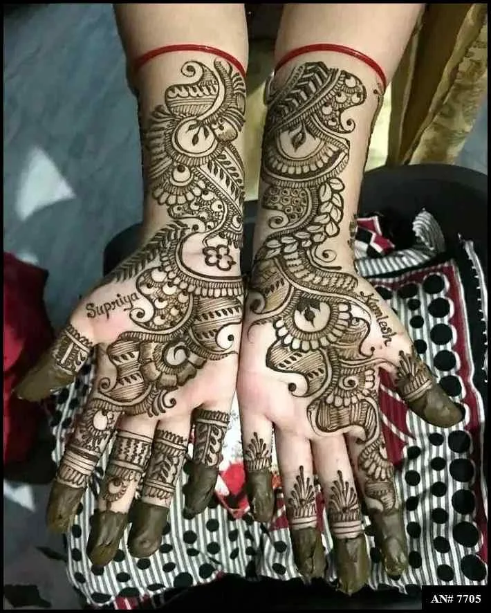 Stylish Mehndi Design