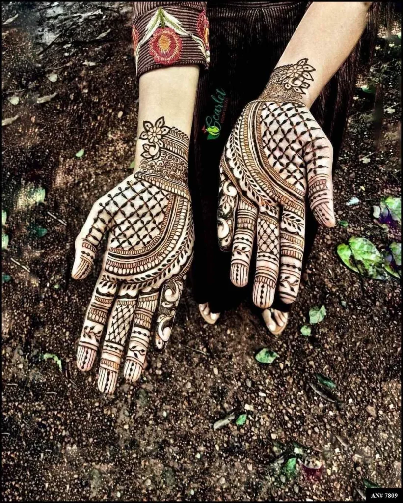 Stylish Mehndi Design