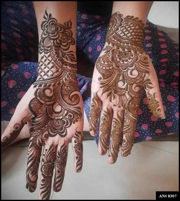Stylish Mehndi Design