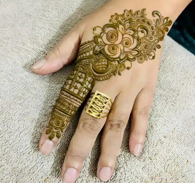 Back Side Mehndi Design