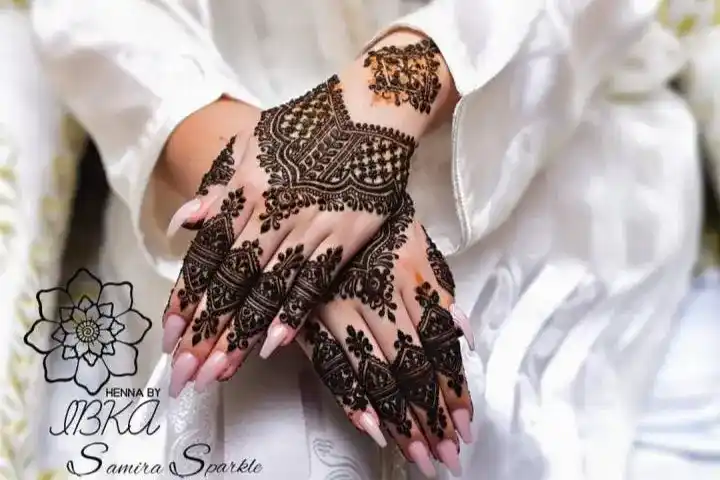 Khafif Mehndi Design
