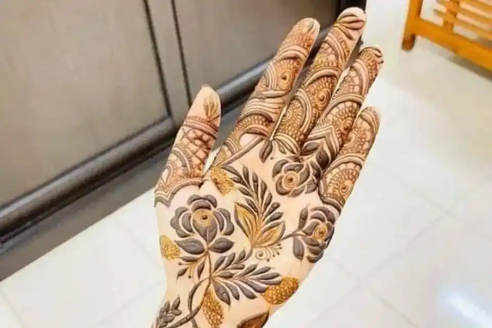 Khafif Mehndi Design