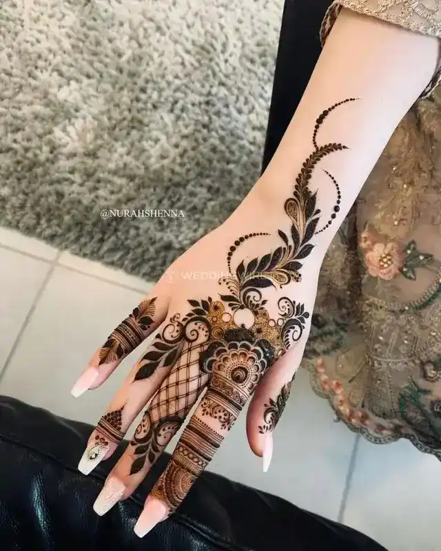 Khafif Mehndi Design