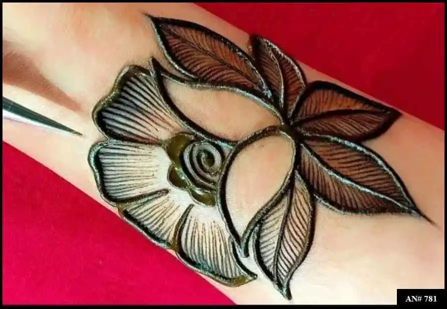 Khafif Mehndi Design