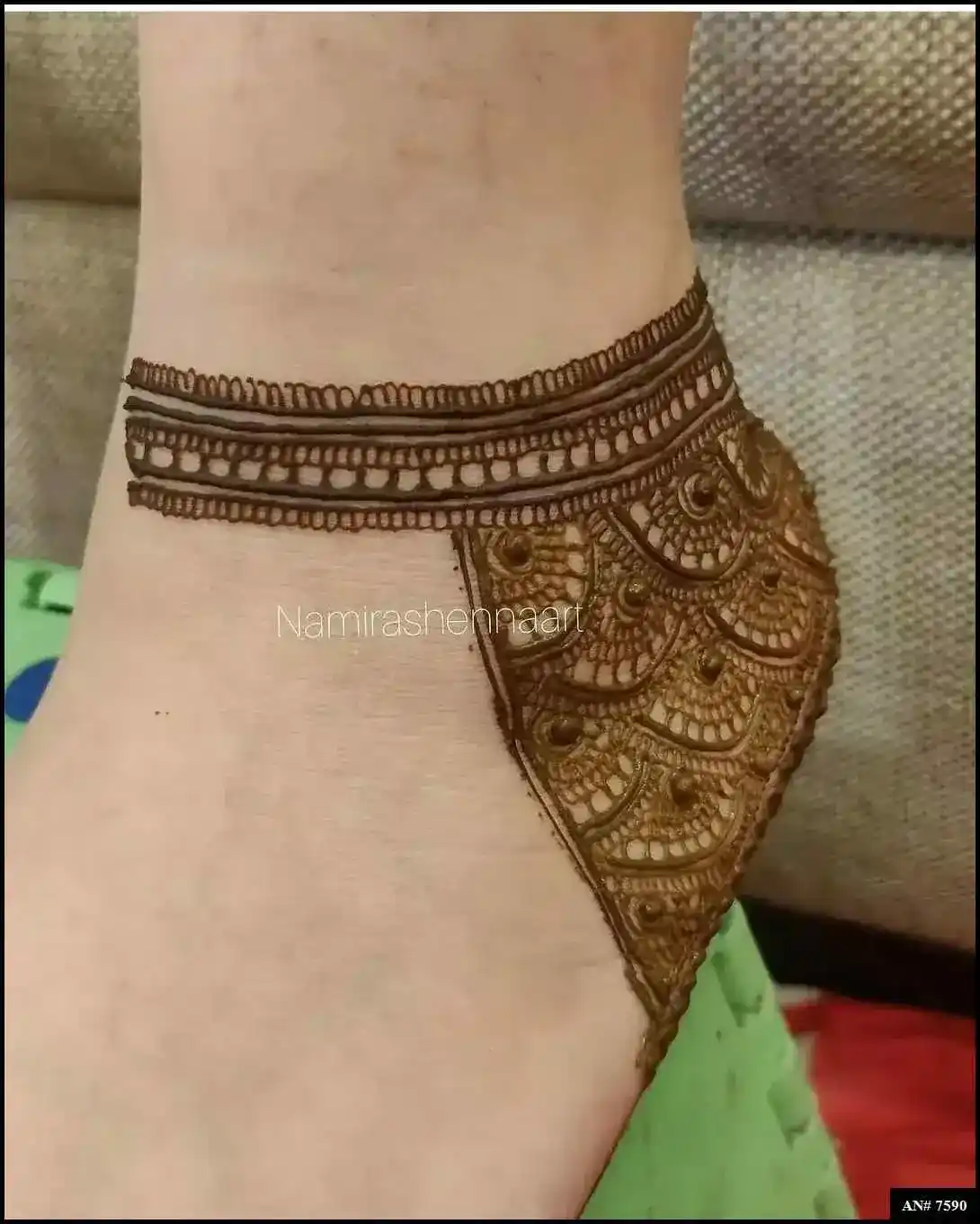 Khafif Mehndi Design