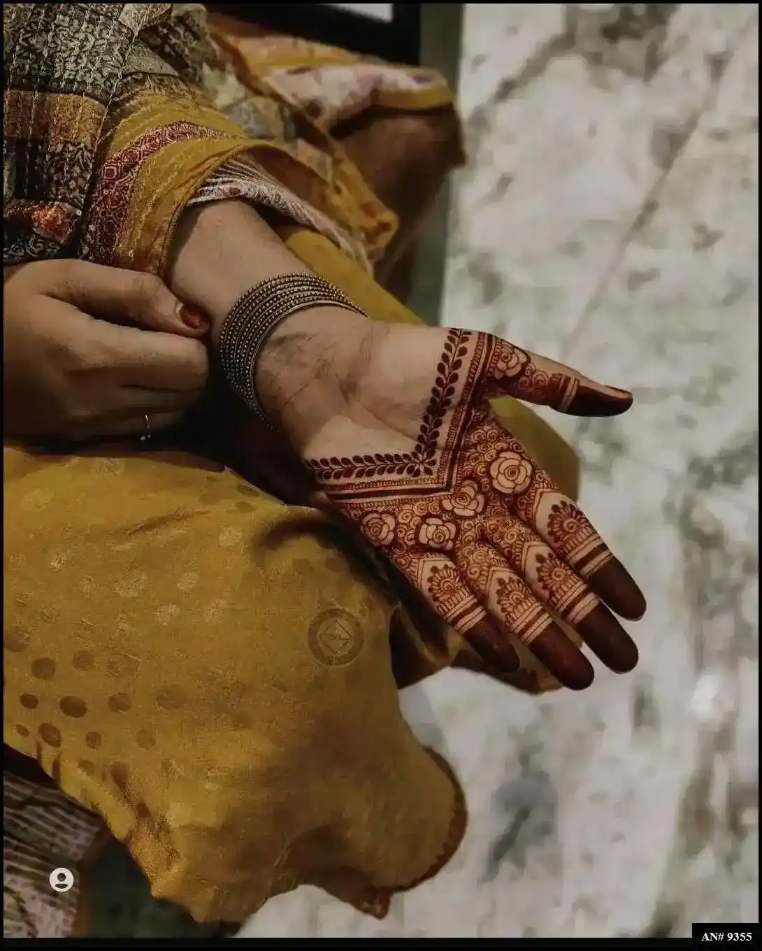 Khafif Mehndi Design