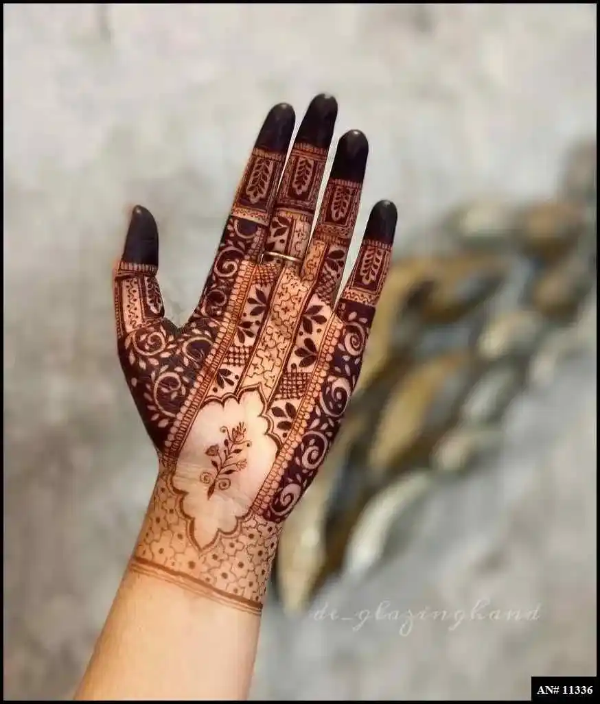 Khafif Mehndi Design