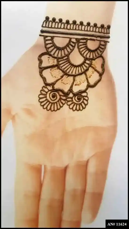 Khafif Mehndi Design