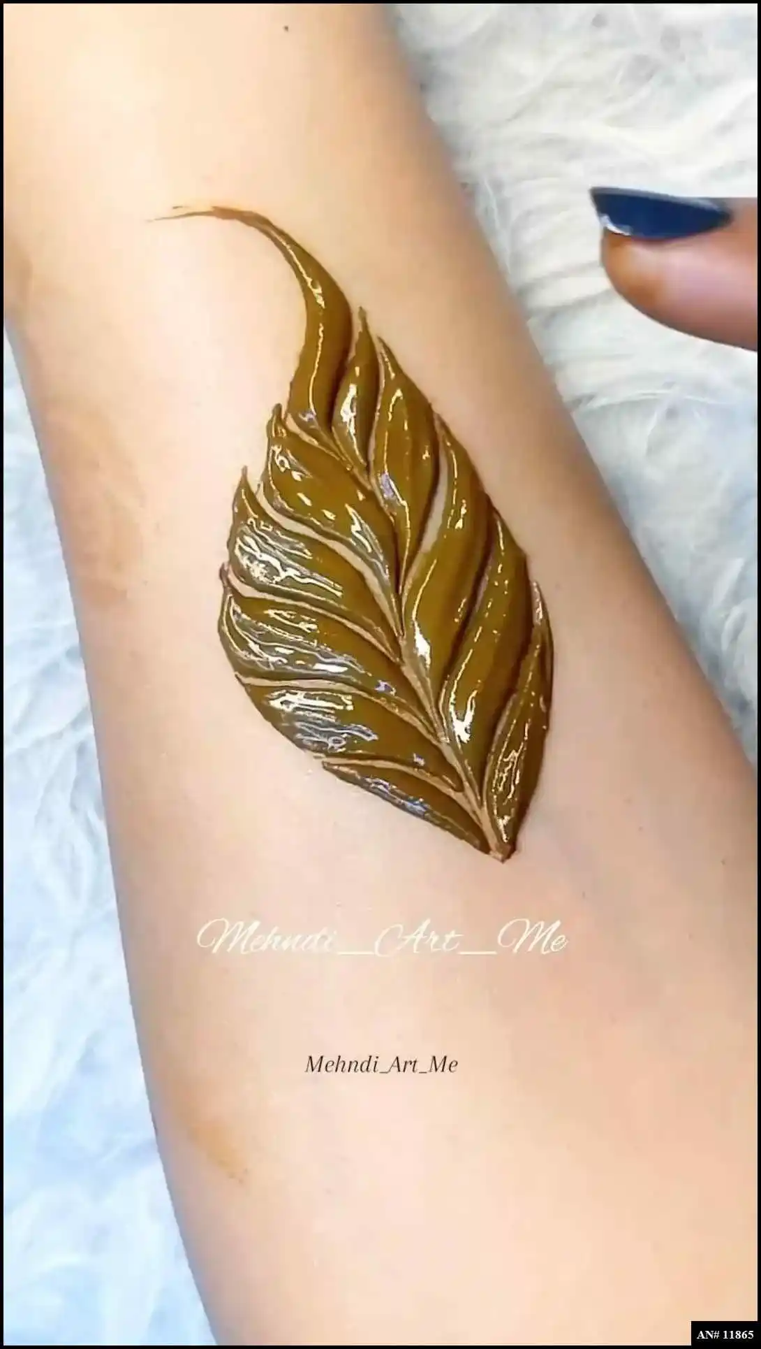 Khafif Mehndi Design