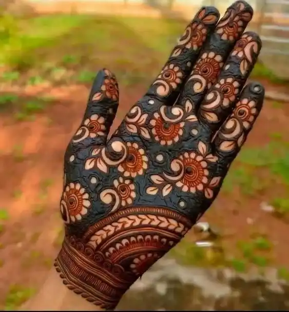Khafif Mehndi Design
