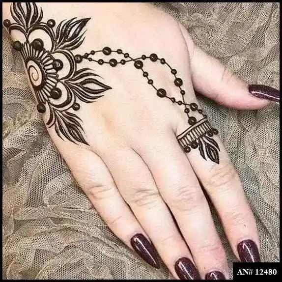 Khafif Mehndi Design