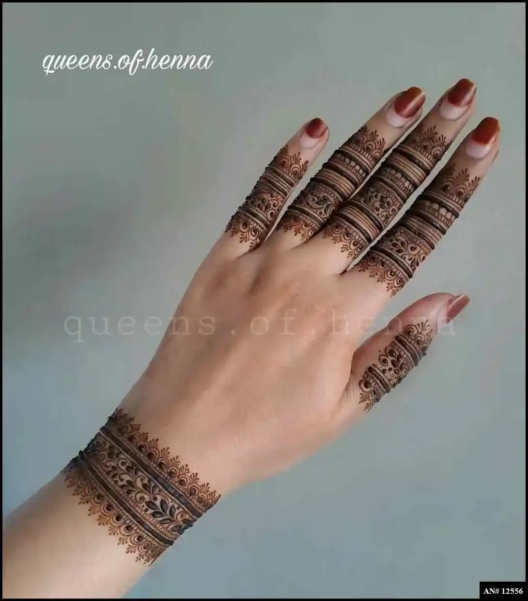 Khafif Mehndi Design