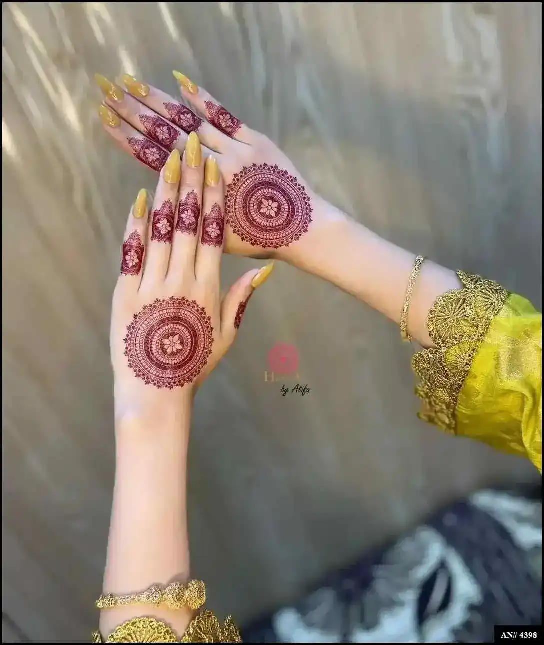 Khafif Mehndi Design