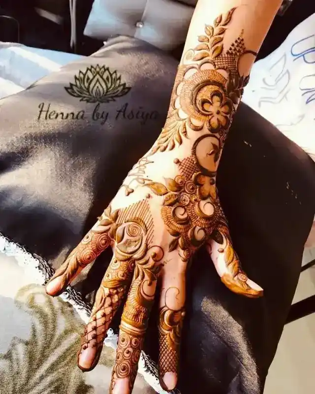 Khafif Mehndi Design