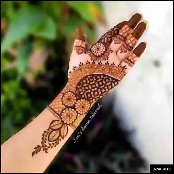 Pakistani Arabic Mehndi Design