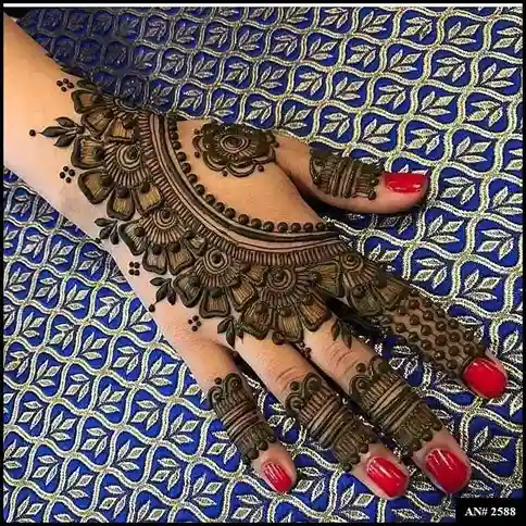Pakistani Arabic Mehndi Design