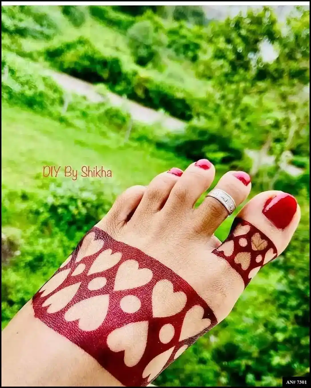 Stylish Foot Mehndi Design