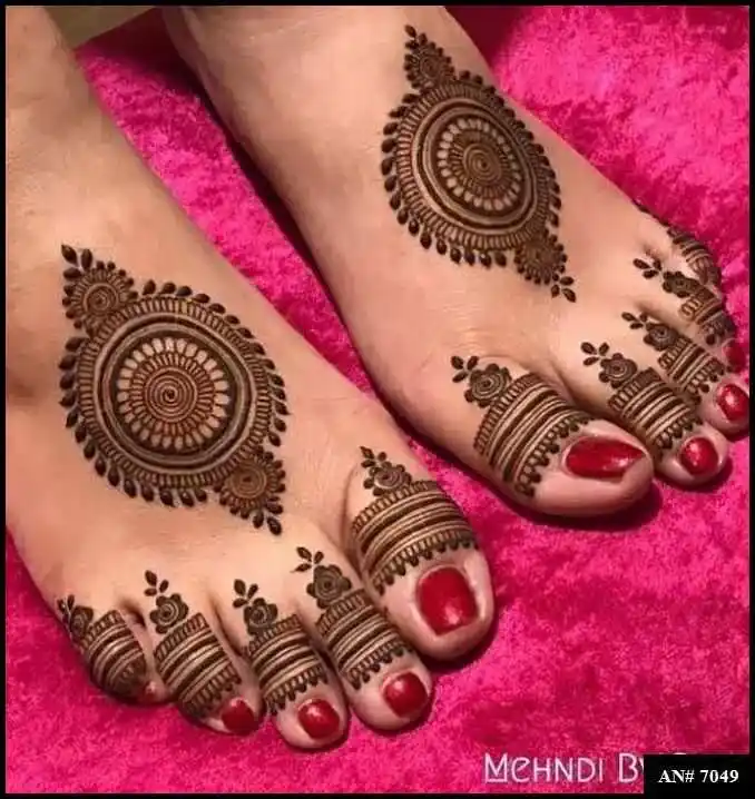 Stylish Foot Mehndi Design