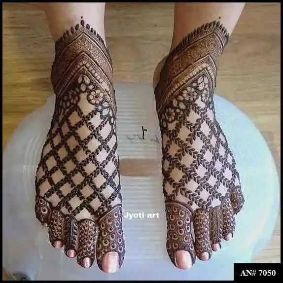 Stylish Foot Mehndi Design