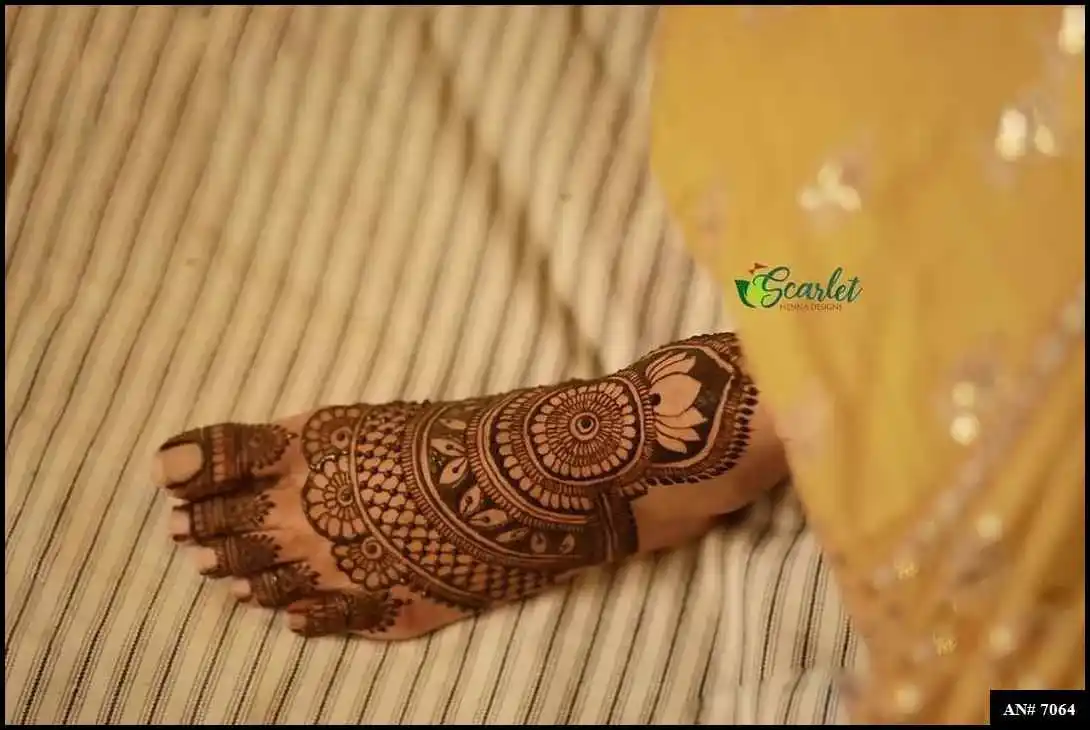 Stylish Foot Mehndi Design