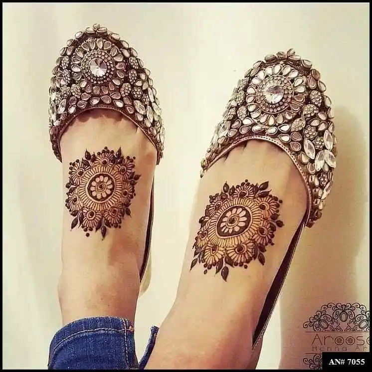 Stylish Foot Mehndi Design